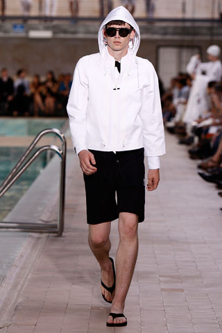 Moncler Gamme Bleu / - 2010